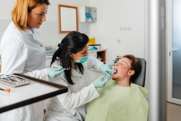 Best Cracked Tooth Emergency Dentist  in Benton, IL